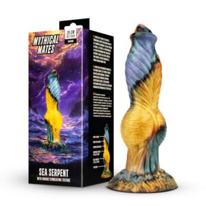 Sea Serpent Dildo 26 cm med slingrande form och skulpterade detaljer i livfulla färger