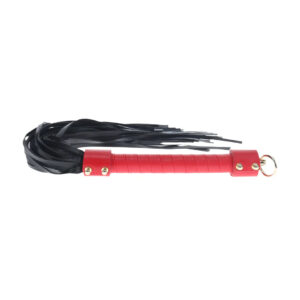 Röd och svart flogger med bonded leather-huvud och trähandtag