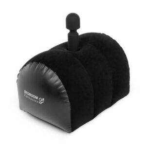 Svart uppblåsbar ridkudde med ergonomisk design och inbyggd öppning